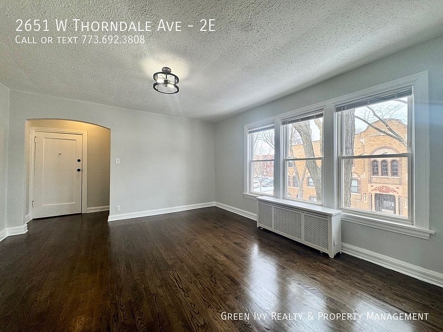 1st image of 2651 W Thorndale Ave #2E