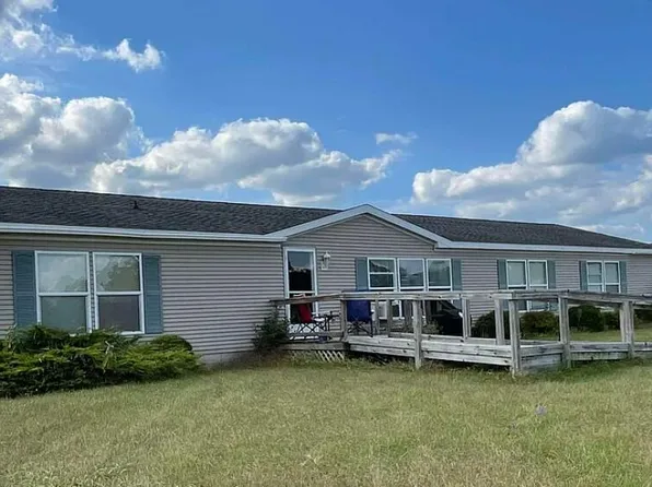 7886 S McKinley Ave, Lake, MI 48632