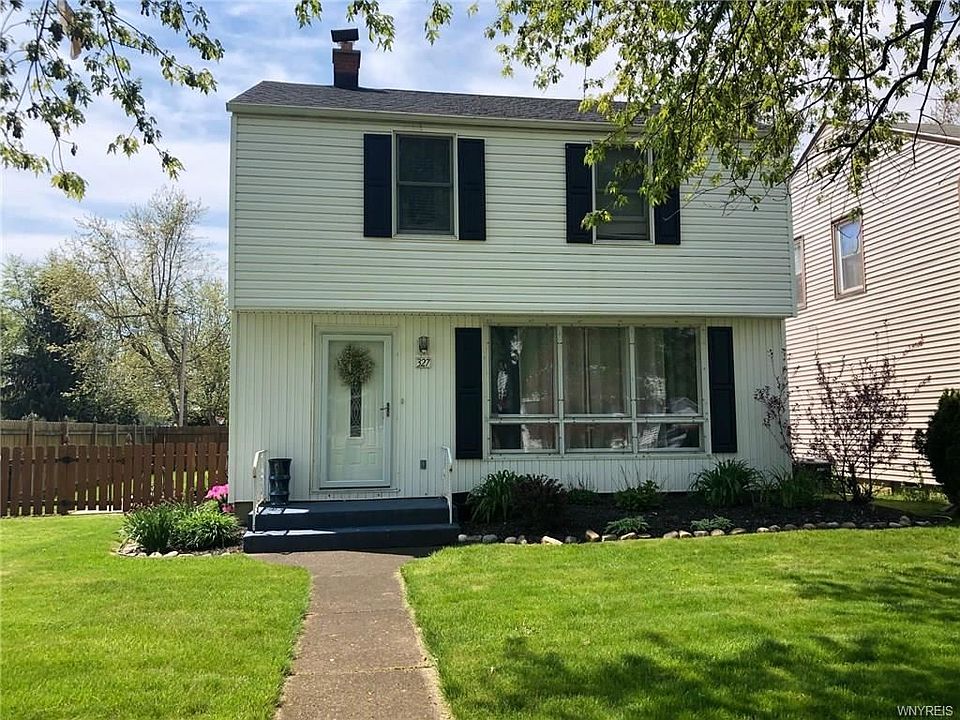 1st image of 327 Woodcrest Dr