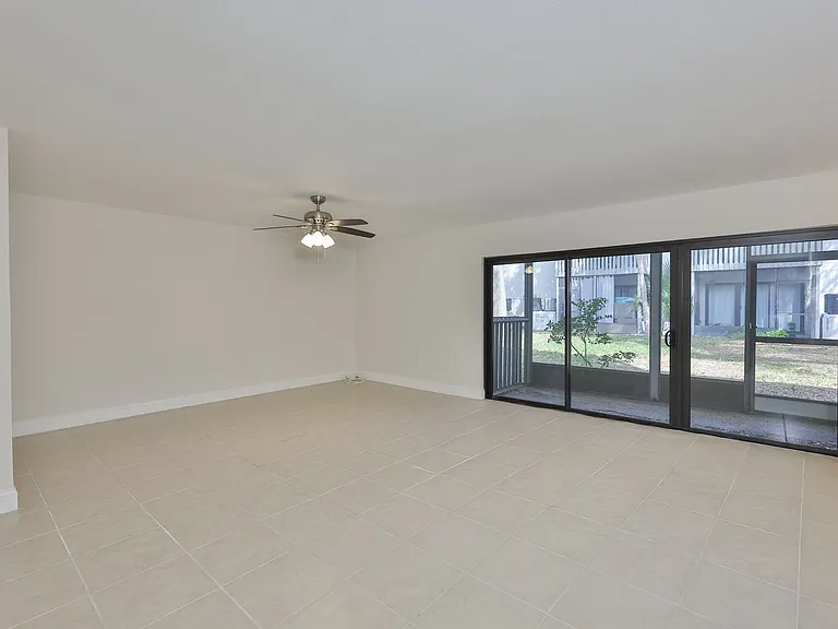 11502 7th Ln N #1401 — Photo 17