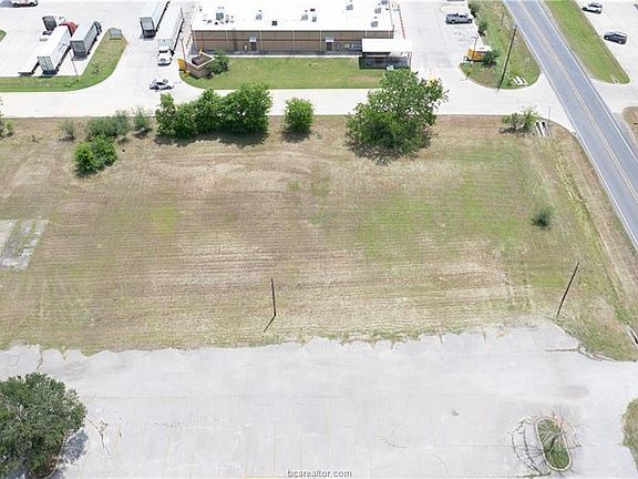4th image of 1801 Tabor Rd