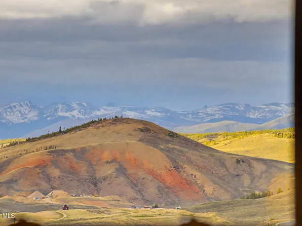 300 Base Camp Circle #412, Granby, CO 80446