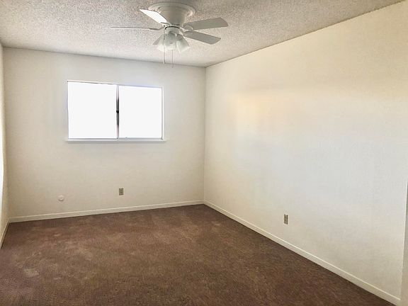 3rd image of 7136 Orizaba Ave