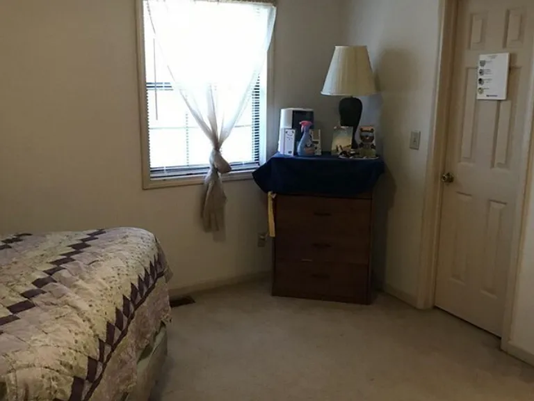 1945 Patterson Cir — Photo 6