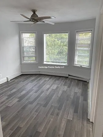 560 Main St #2 — Photo 1