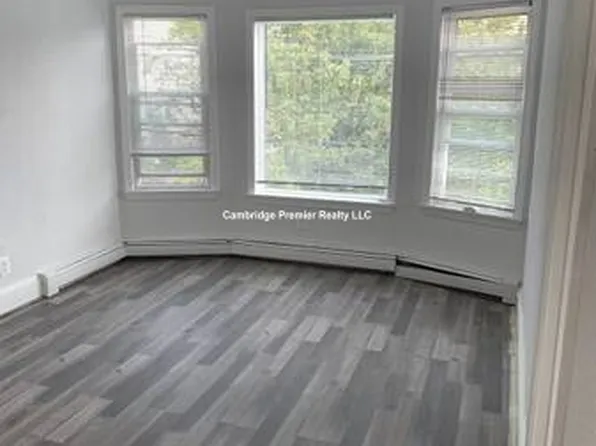 560 Main St, Medford, MA