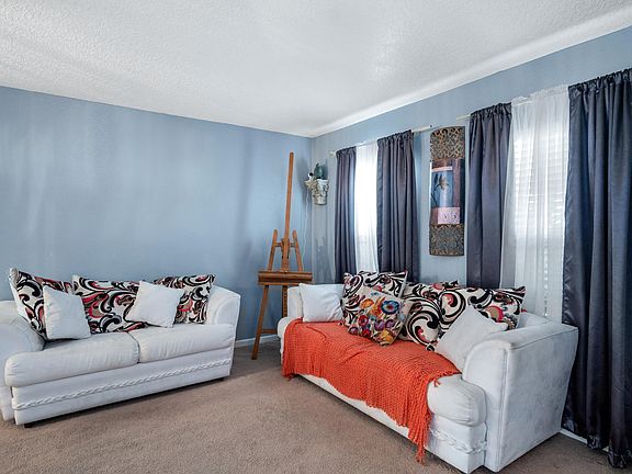3rd image of 2418 Royalty Ct