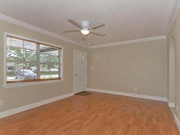 4th image of 5178 46th St N