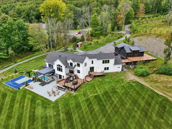111 Lakeside Avenue, Milton, VT 05468