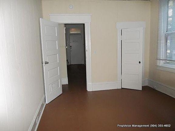 4th image of 1411 Ionia St