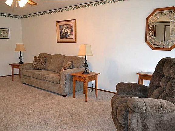5th image of 4838 Brannan Dr E