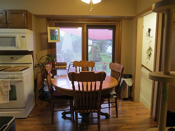 3rd image of 721 S Clearview Pl