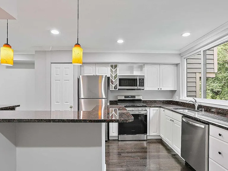 7008 Sherwood Rd #36 — Photo 4