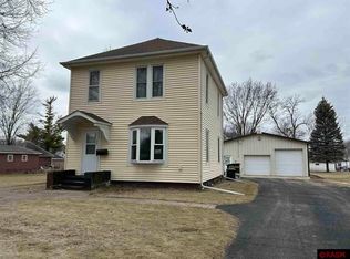 233 Buck Ave NE, Madelia, MN 56062