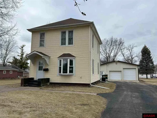 233 Buck Ave NE, Madelia, MN 56062