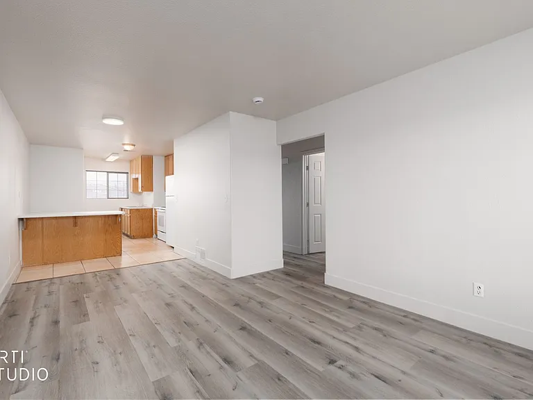 151 N Dairy Ln — Photo 5