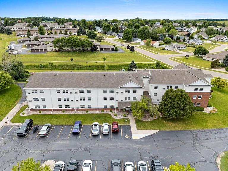 Mayville Heights Apartments is a convenient 55+ senior living community with HEAT AND WATER INCLU... — Photo 27
