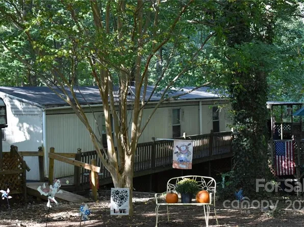 3131 Balkan Dr, York, SC 29745