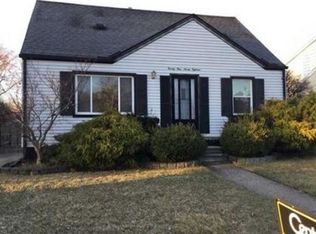 21718 Revere St, Saint Clair Shores, MI 48080
