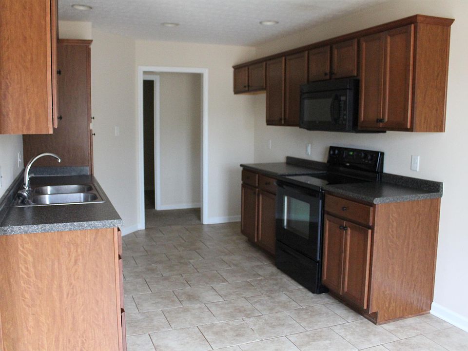 2nd image of 293 Ridgestone Way
