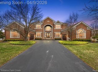 3878 S Shoreline Dr, Milford, MI