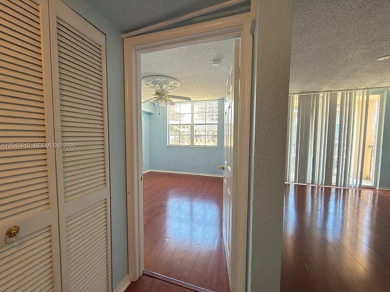1801 N Flagler Dr #634 — Photo 23