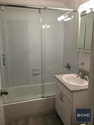 Rented by Bond New York | media 5