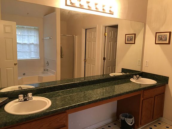 5th image of 104 Ashtonbrook Dr