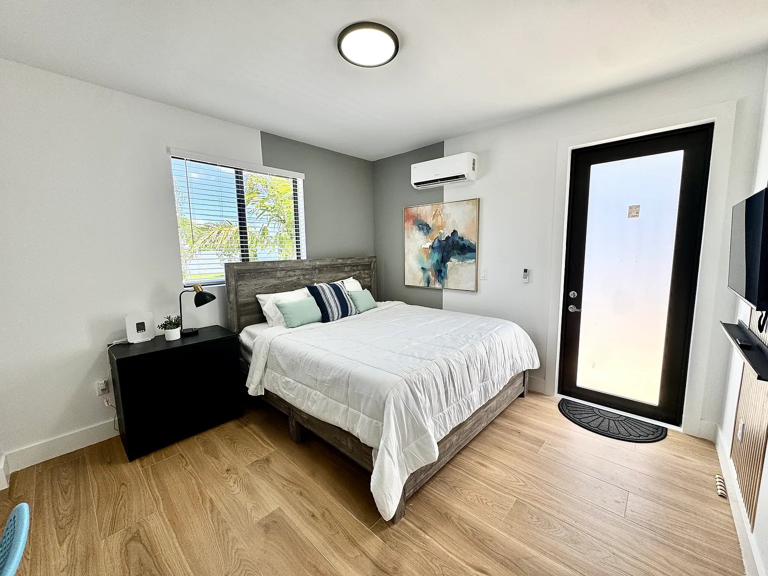 Studio, 210 sqft, $1,250 — Photo 4