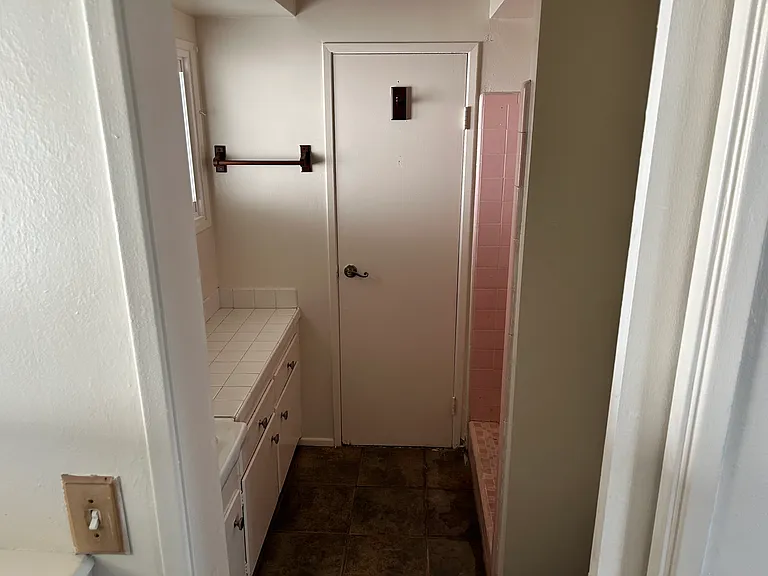 5728 Newbury Ave — Photo 3