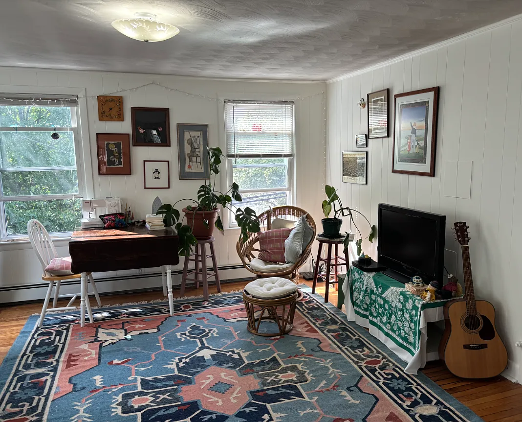 2 bed, 1000 sqft, $3,300 — Photo 2