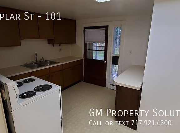 4th image of 229 S Poplar St #101