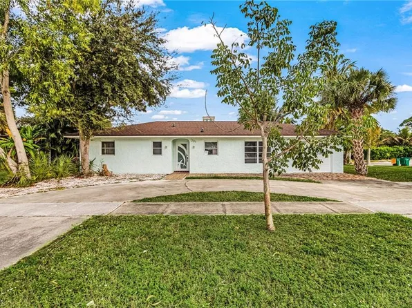 201 Marco Lake DR, MARCO ISLAND, FL 34145