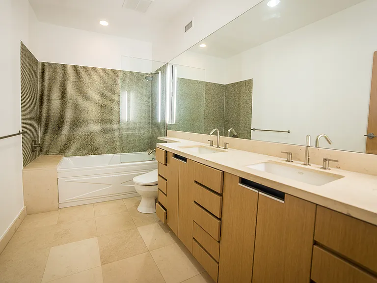 8 Brooks Ave #11 — Photo 25