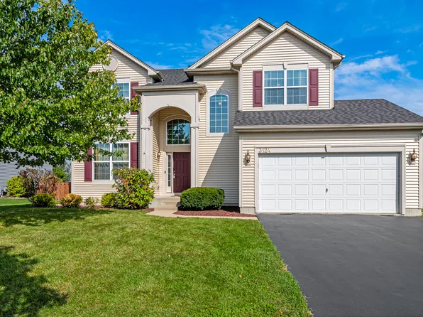 3124 Secretariat Ln, Montgomery, IL 60538