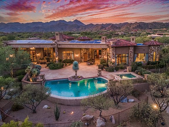3rd image of 483 W Tortolita Mountain Cir
