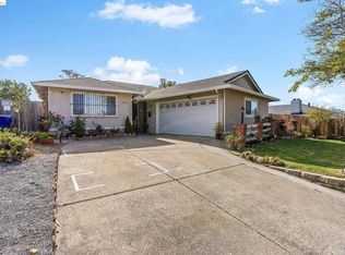 2712 Groom Dr, Richmond, CA 94806