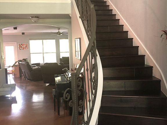 3rd image of 1503 Canyon Edge Dr