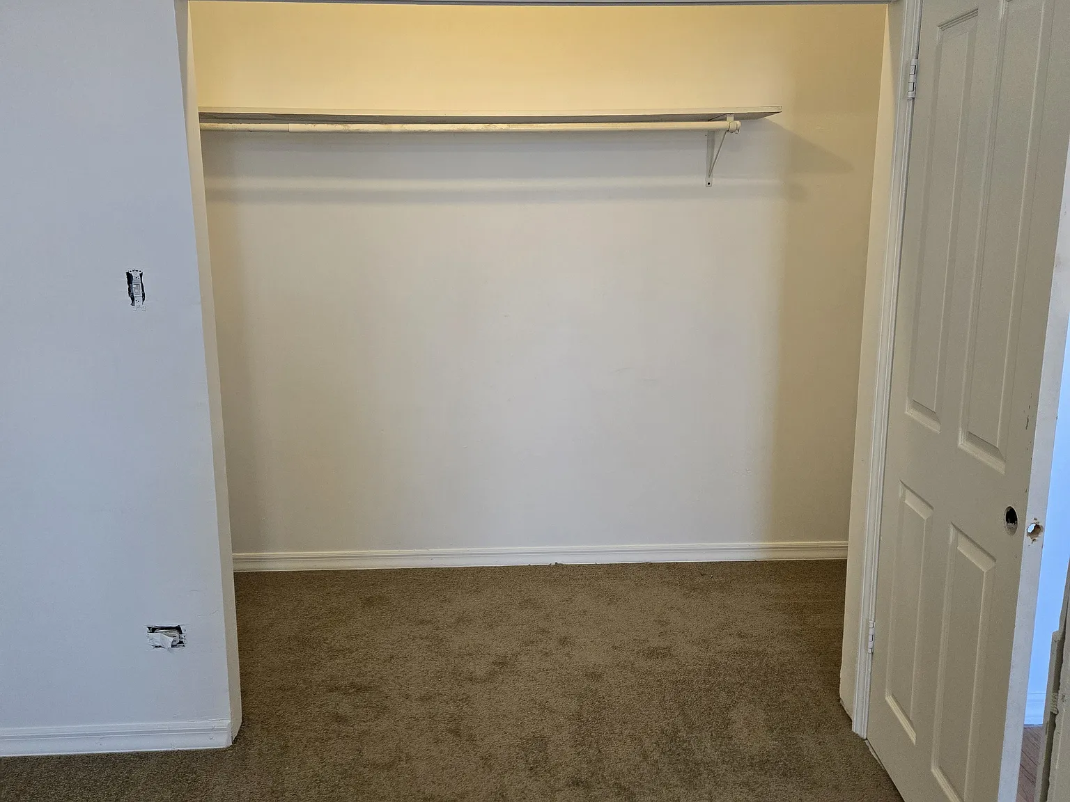 2 bed, 1200 sqft, $1,300 — Photo 4