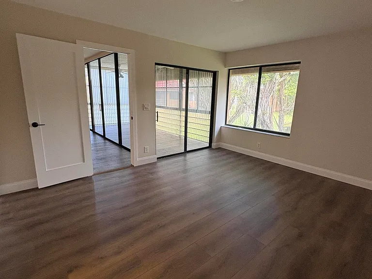 11280 Green Lake Dr #203 — Photo 9