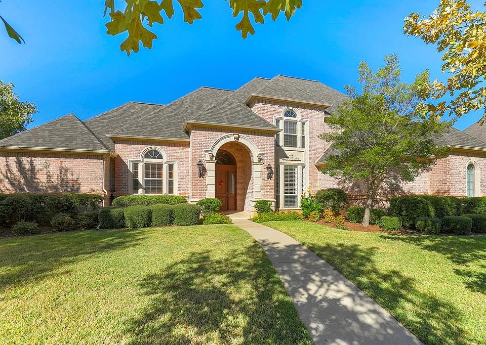1st image of 1108 Merlot Dr