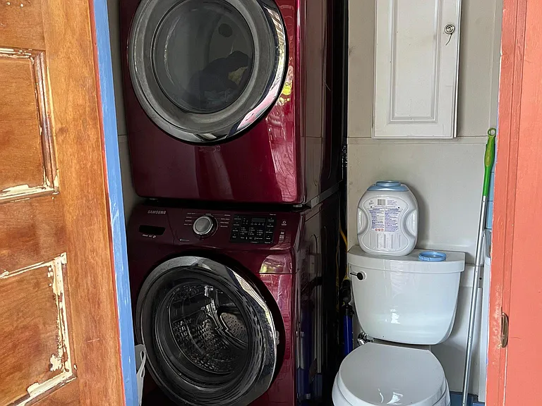 Full laundry for exclusive use of Garden House tenant