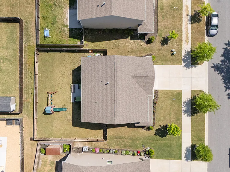 1009 Chiles Dr — Photo 8