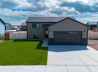 577 Antietam Dr, Box Elder, SD 57719