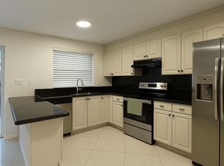 1382-1382 NW 123rd Ave, Hollywood, FL 33026