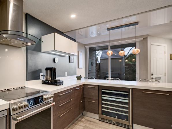 3903 Pender St, Burnaby, BC V5C 2L7