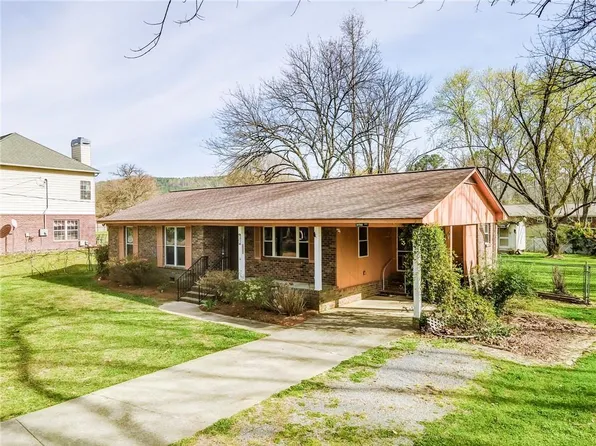 16 Mango Rd NE, Rome, GA 30161