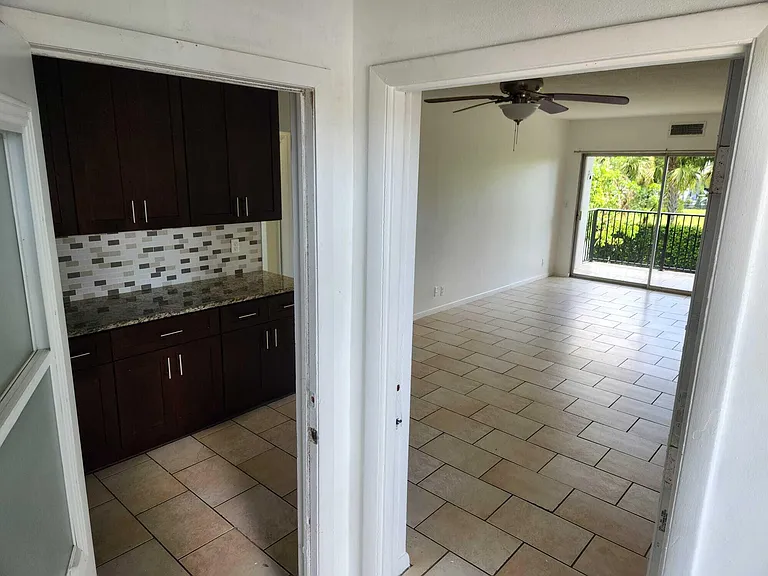 1021 Crystal Lake Dr #203 — Photo 4