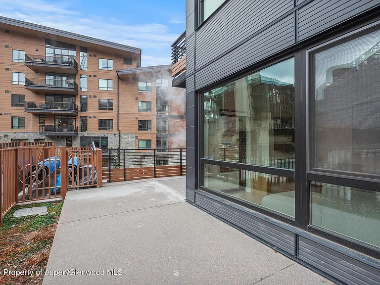 119 Wood Rd #101 — Photo 33