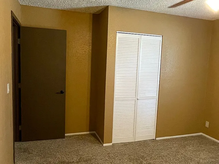 2990 Yuma Dr — Photo 24